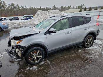  Salvage Toyota RAV4
