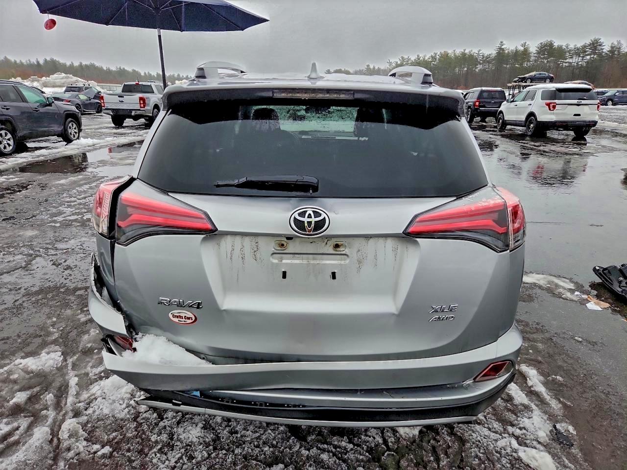 Toyota RAV4 Adventure Image 12