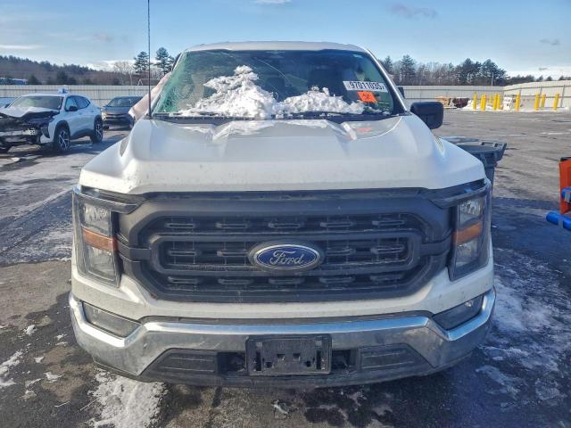 Ford F-150 Super Cab Image 4