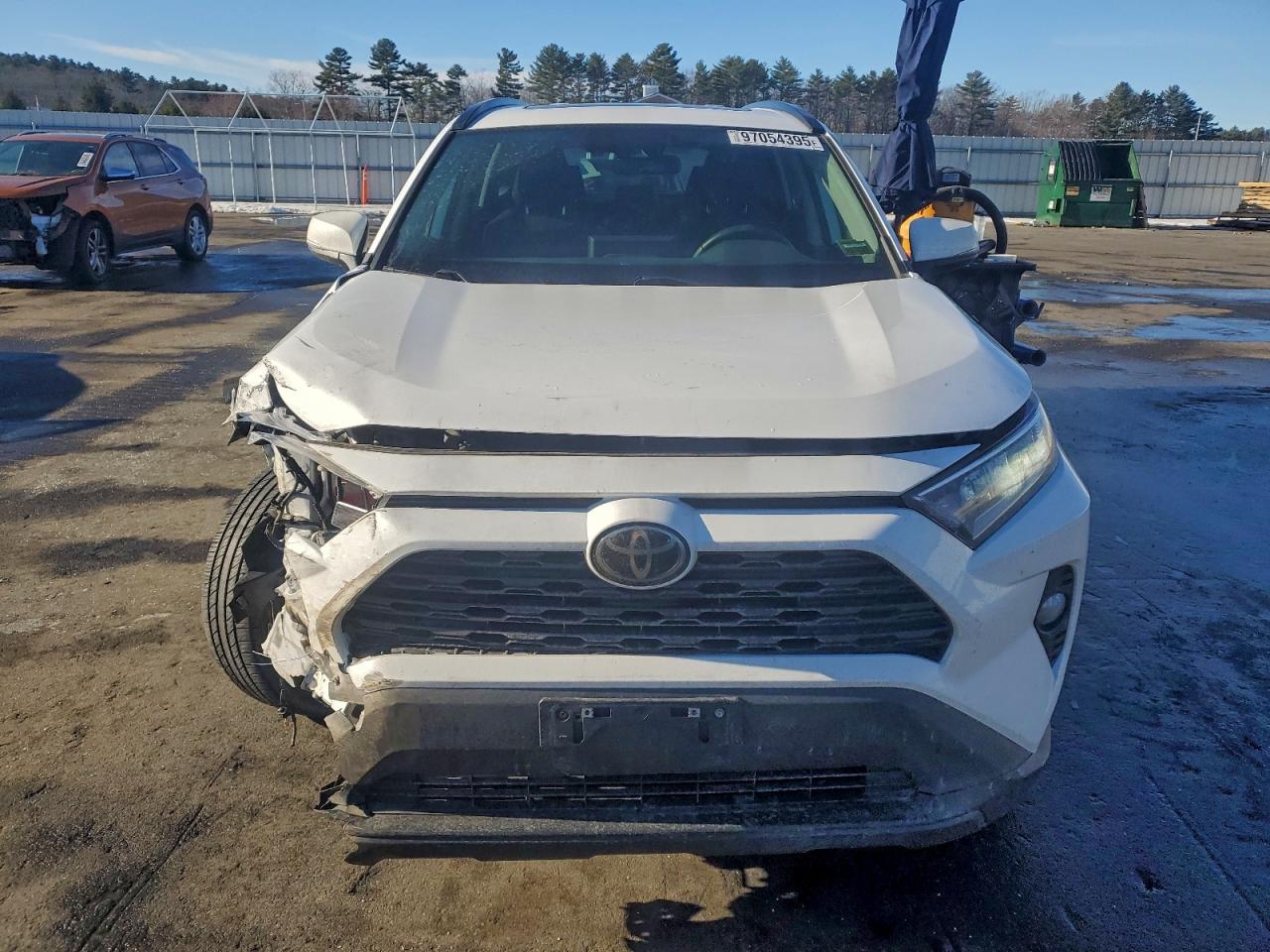 Toyota RAV4 Xle Image 6