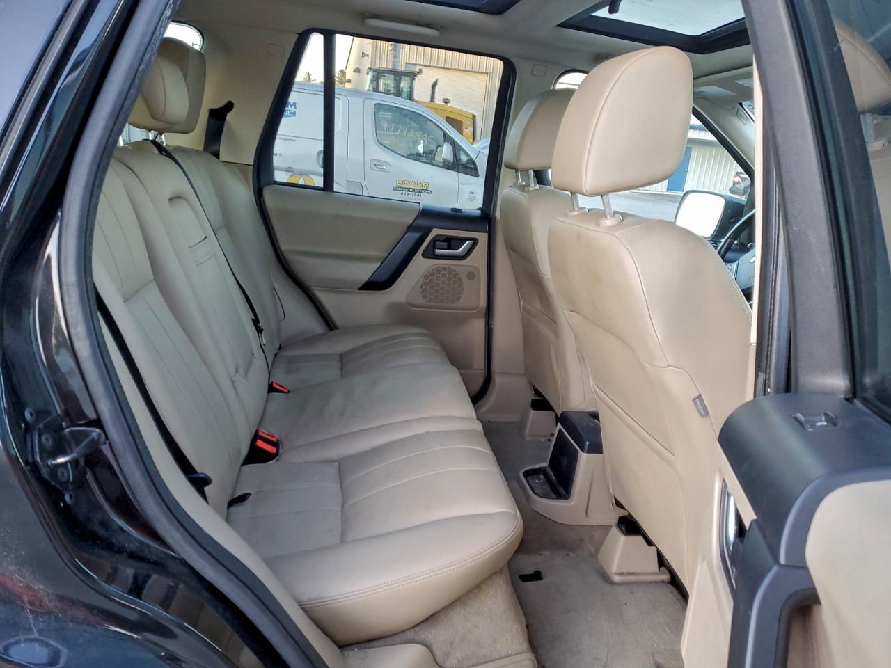 Land Rover LR2 Hse Image 13