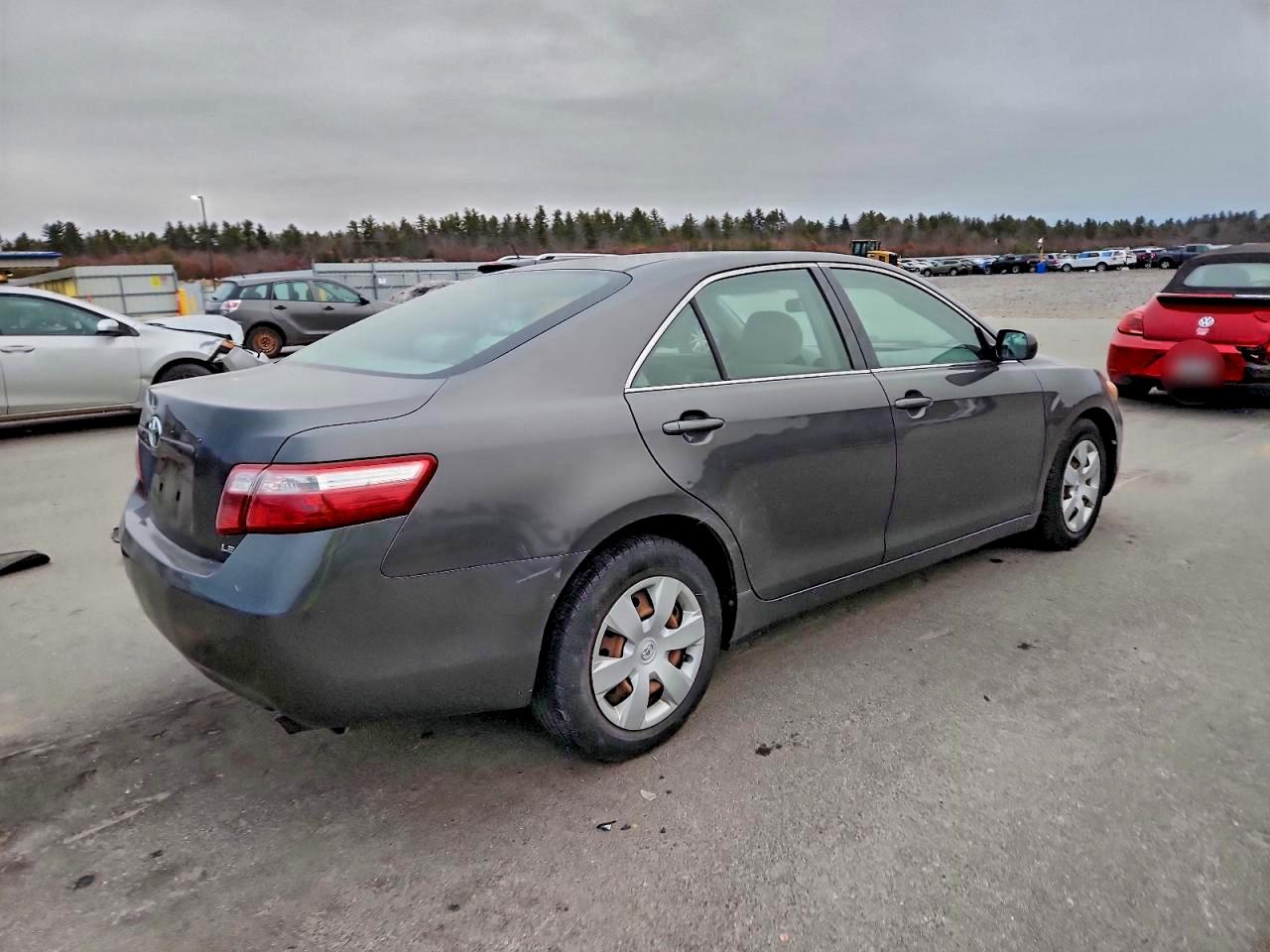 Toyota Camry Ce Image 12