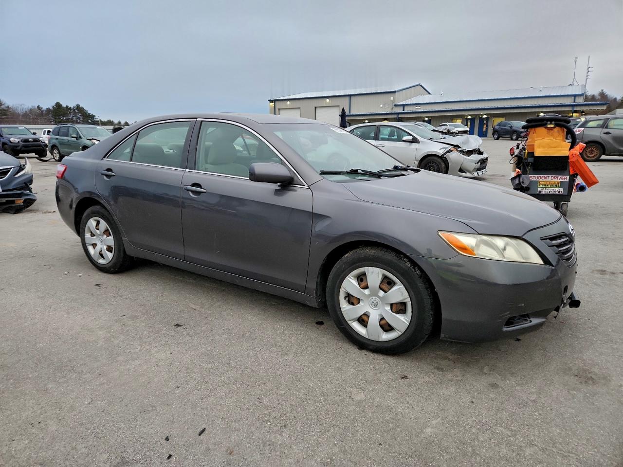 Toyota Camry Ce Image 6