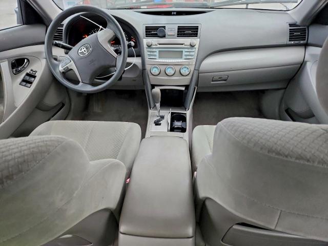 Toyota Camry Ce Image 2