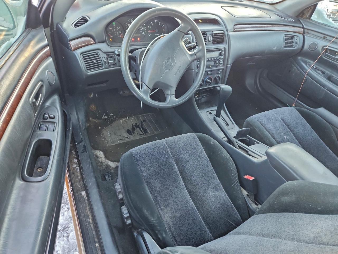 Toyota Camry Se Image 10