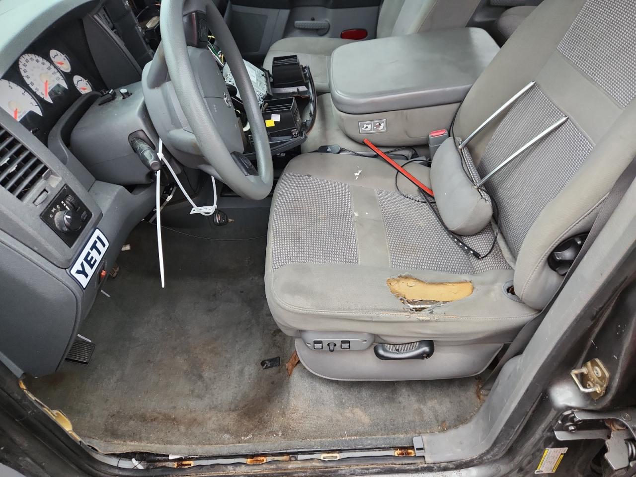 Dodge Ram 2500 St Image 6