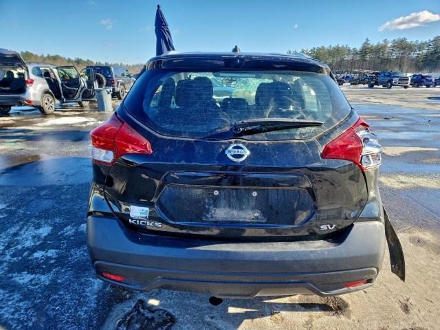 Nissan Kicks S Image 2