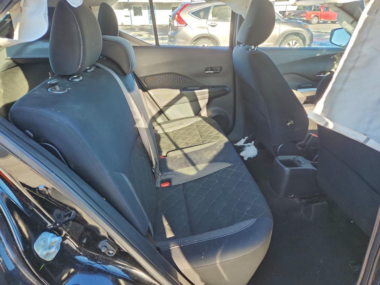 Nissan Kicks S Image 11