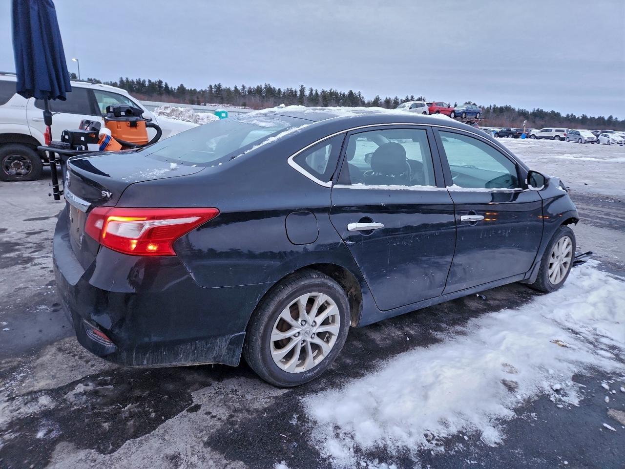 Nissan Sentra S Image 5