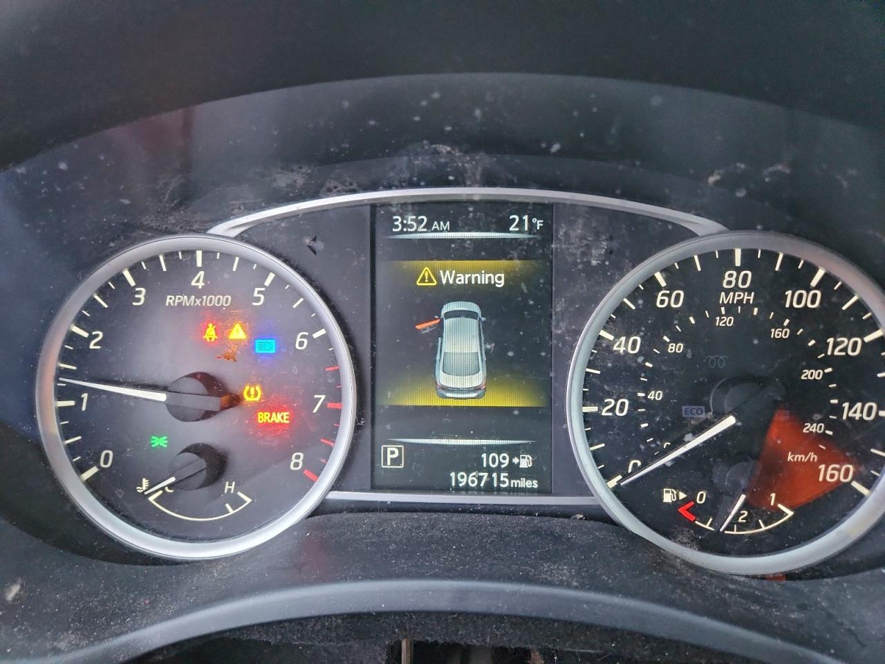 Nissan Sentra S Image 3