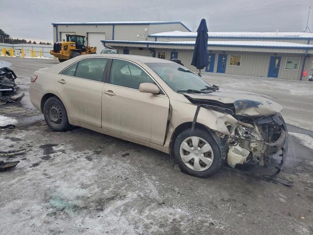 Toyota Camry Base Image 12