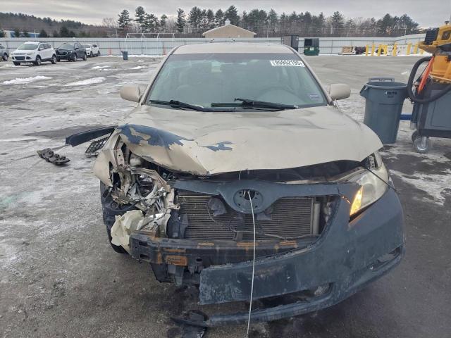 Toyota Camry Base Image 6