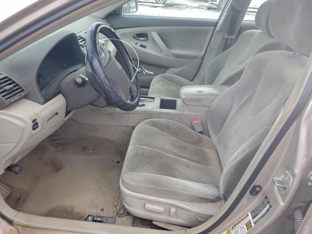 Toyota Camry Base Image 5