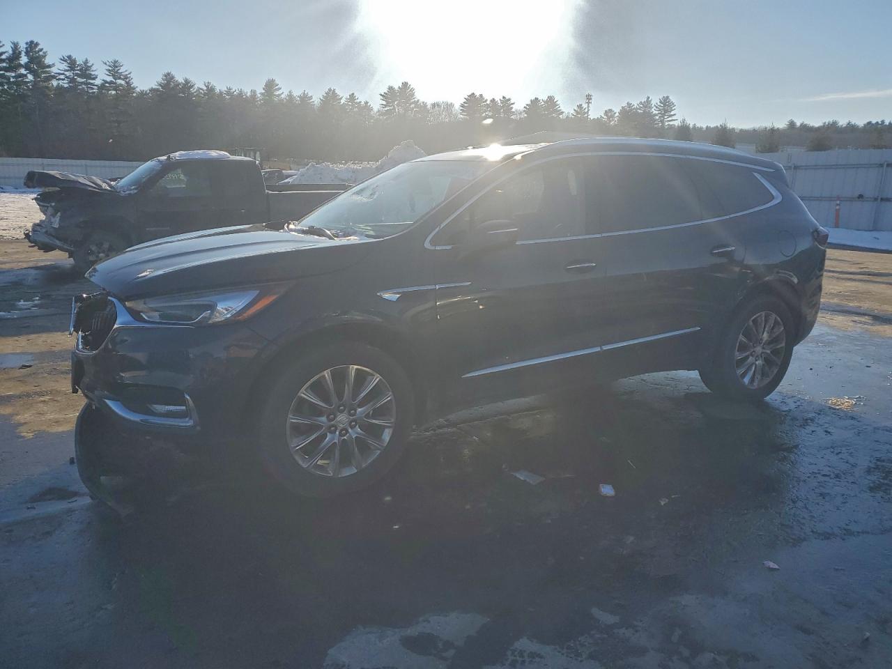 Buick Enclave Premium Image 1