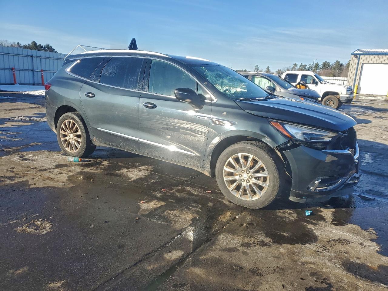 Buick Enclave Premium Image 2