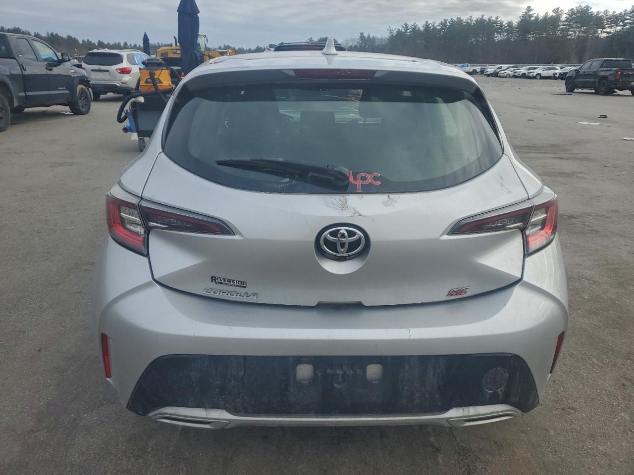 Toyota Corolla Se Image 10