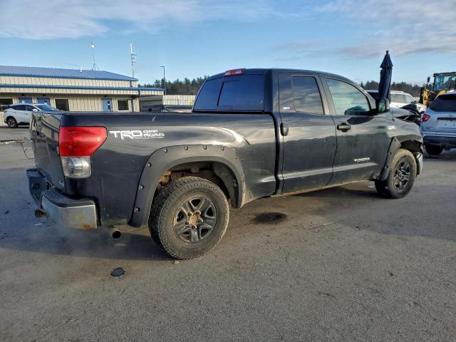Toyota Tundra Double Cab Image 13