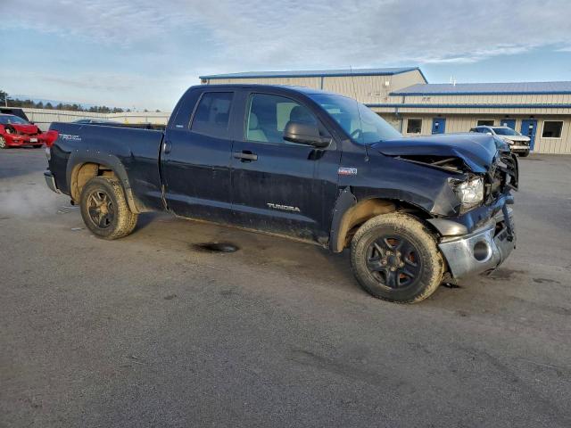 Toyota Tundra Double Cab Image 8