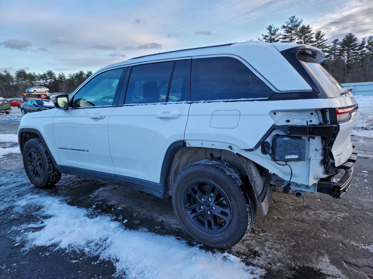 Jeep Grand Cherokee Laredo Image 6