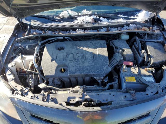 Toyota Corolla Base Image 12