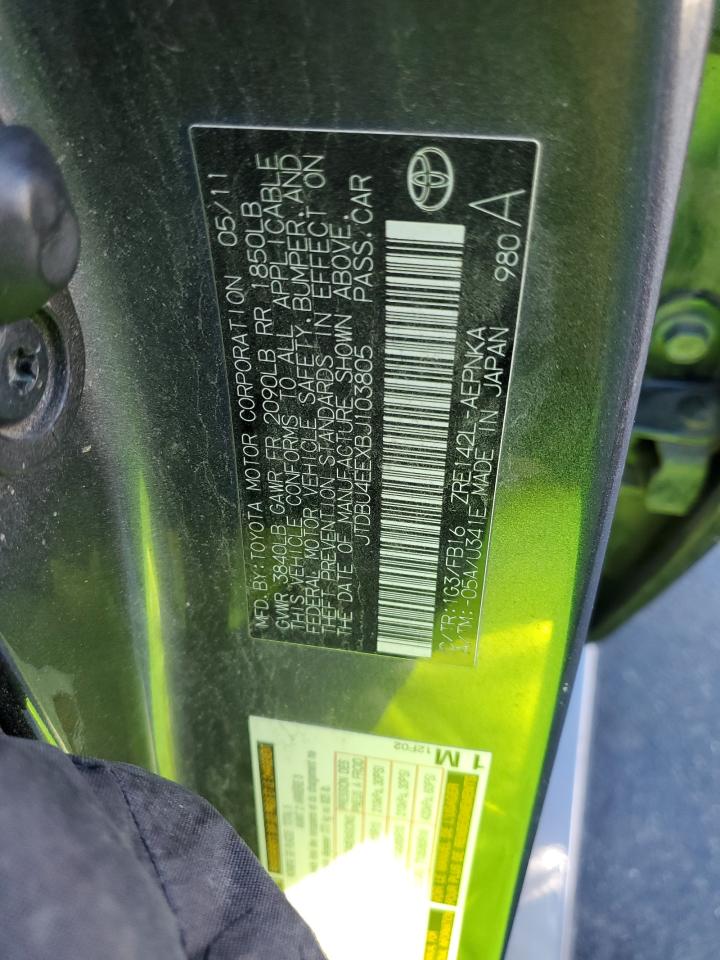 Toyota Corolla Base Image 9