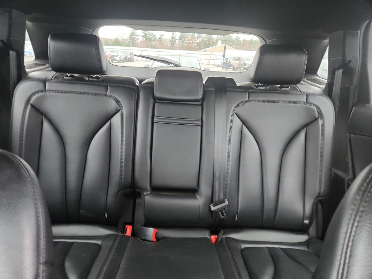 Lincoln MKX Premiere Image 13