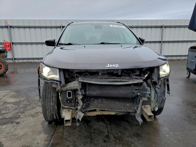 Jeep Compass Latitude Image 4