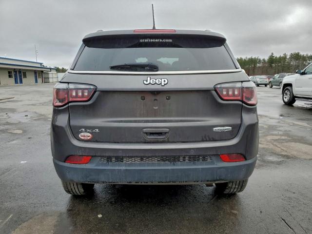 Jeep Compass Latitude Image 6
