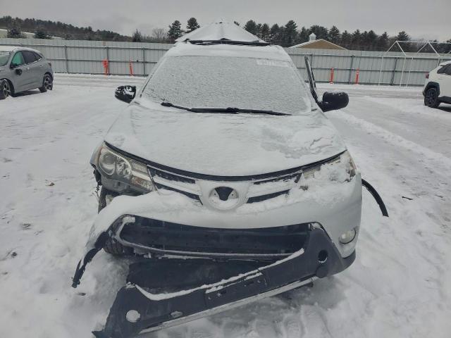 Toyota RAV4 Xle Image 4