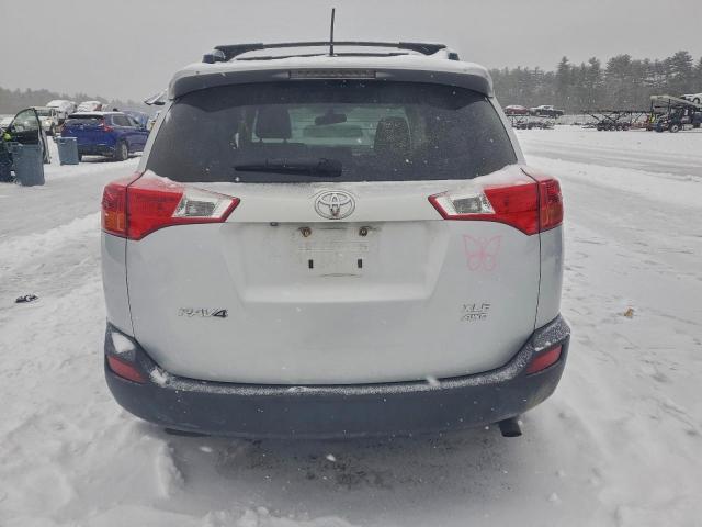 Toyota RAV4 Xle Image 9