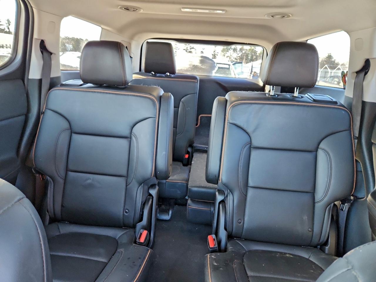 GMC Acadia At4 Image 8