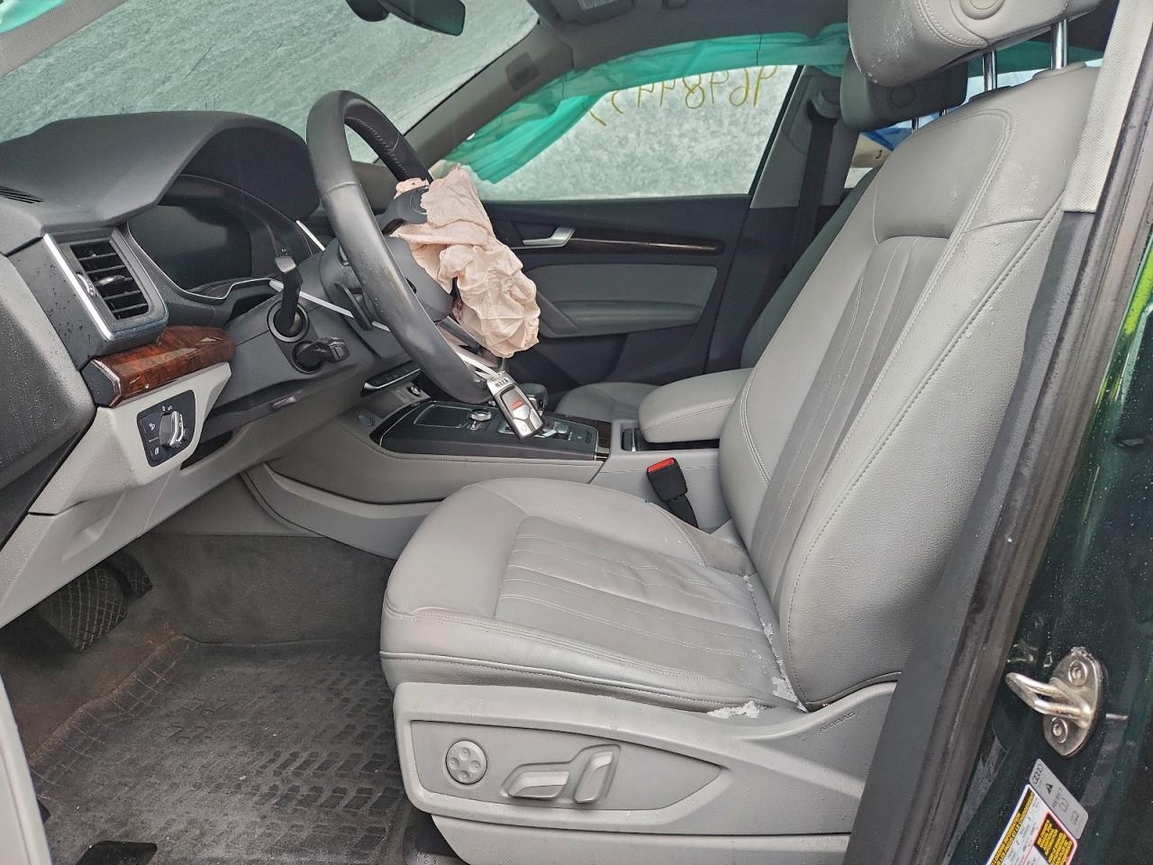 Audi Q5 Premium Plus Image 12