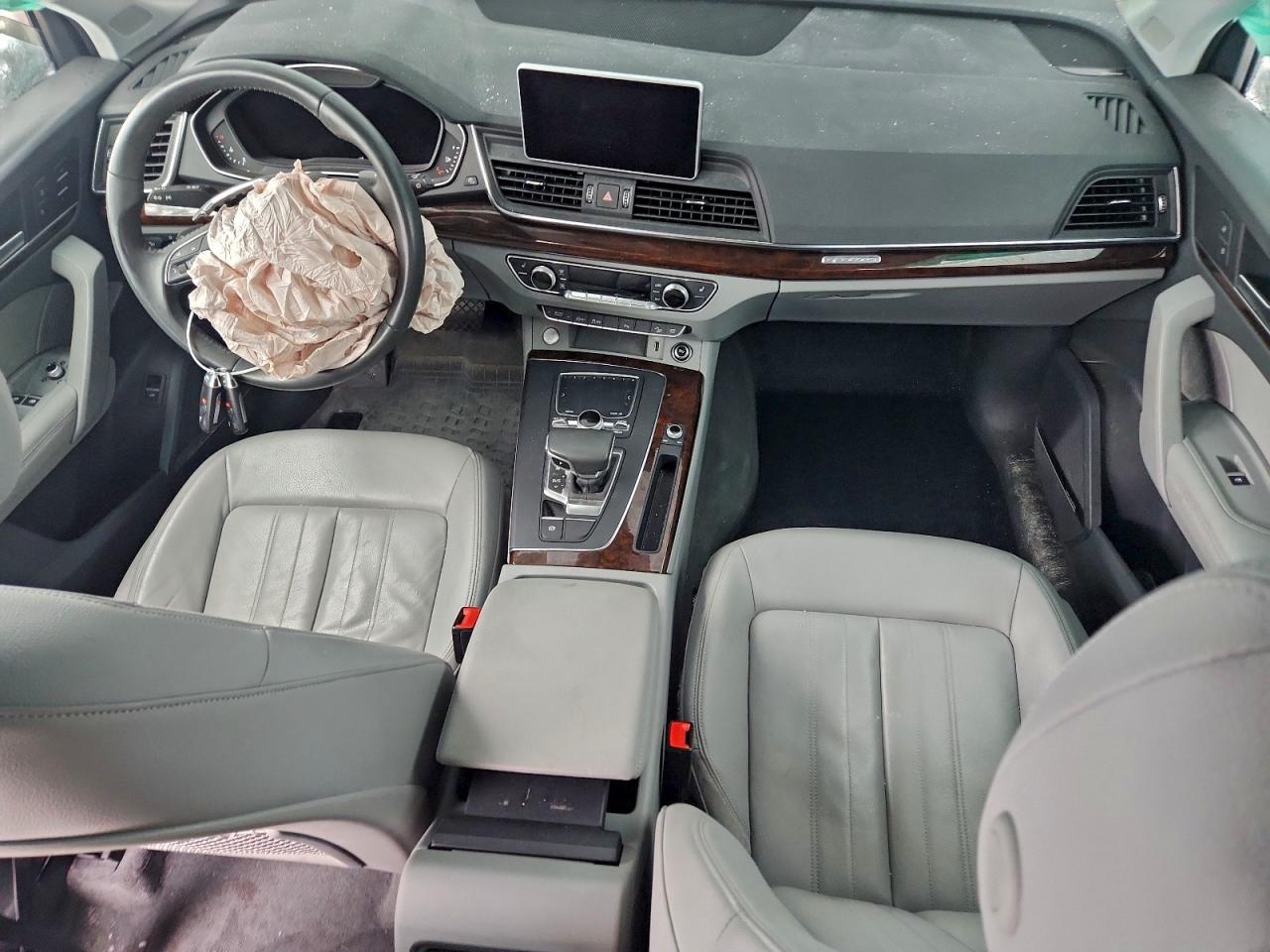 Audi Q5 Premium Plus Image 11