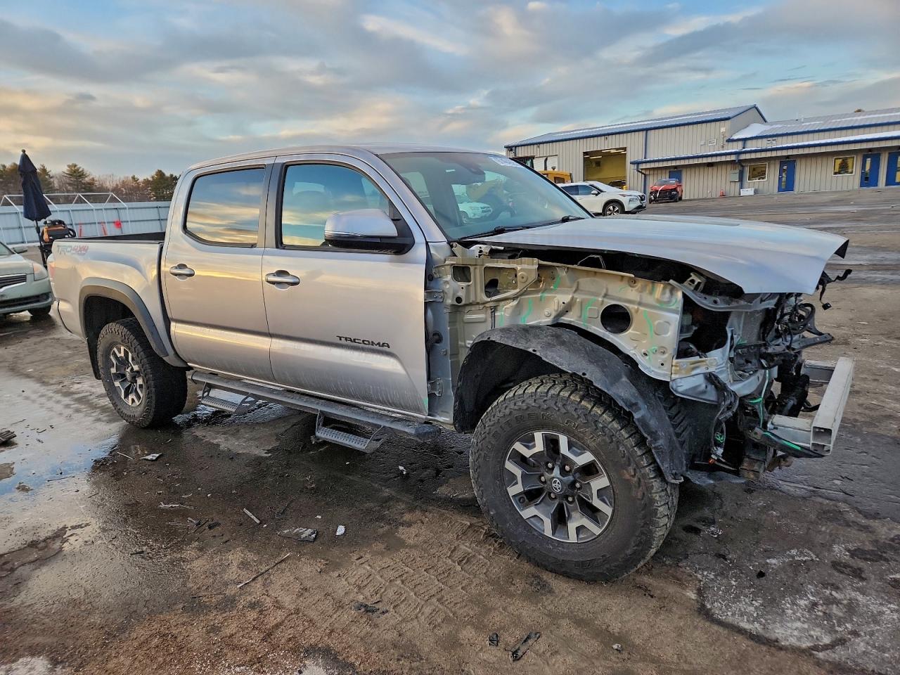 Toyota Tacoma Double Cab Image 7