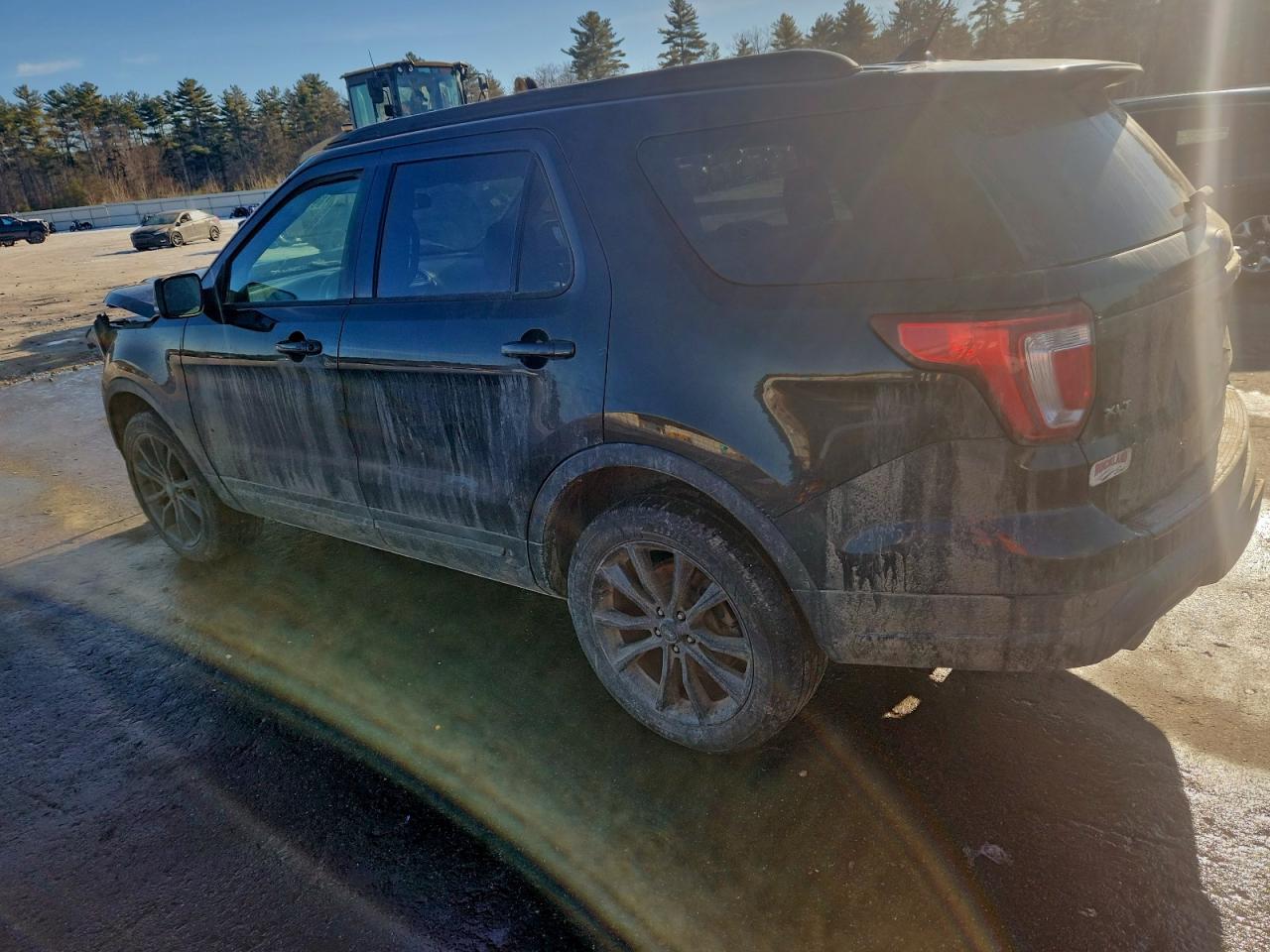 Ford Explorer Xlt Image 2