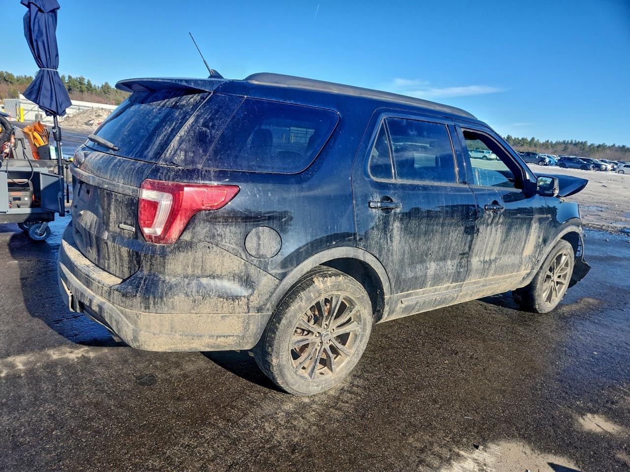 Ford Explorer Xlt Image 6