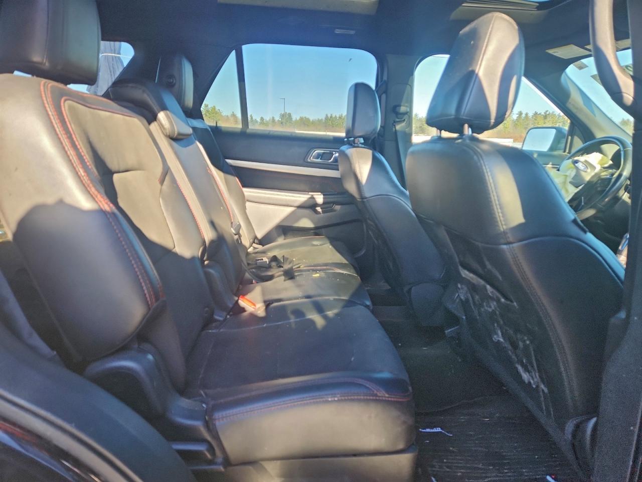 Ford Explorer Xlt Image 12