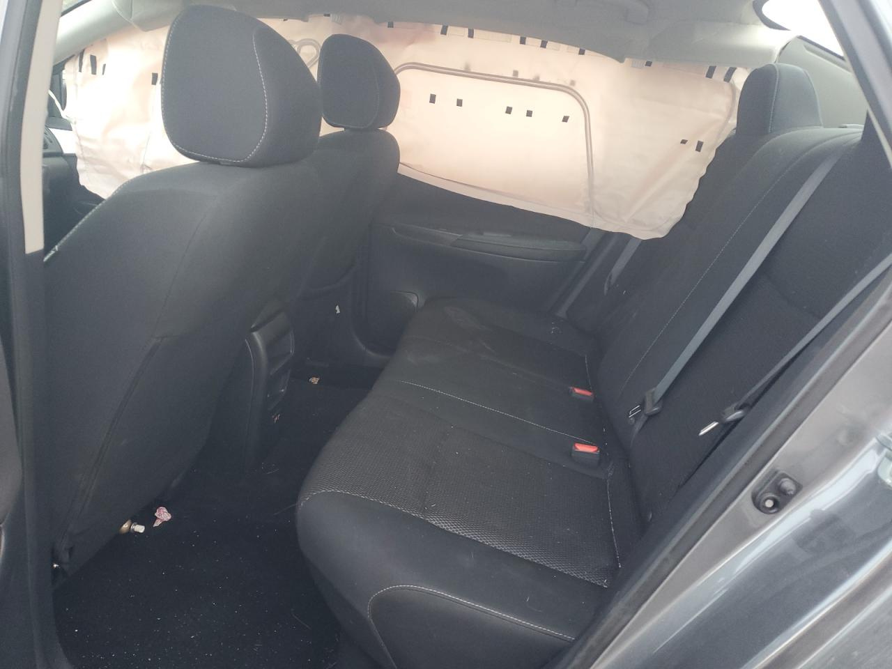 Nissan Sentra S Image 9