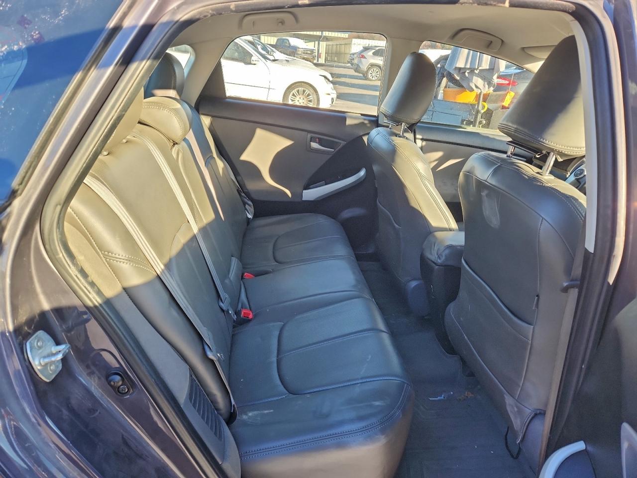 Toyota Prius Image 10