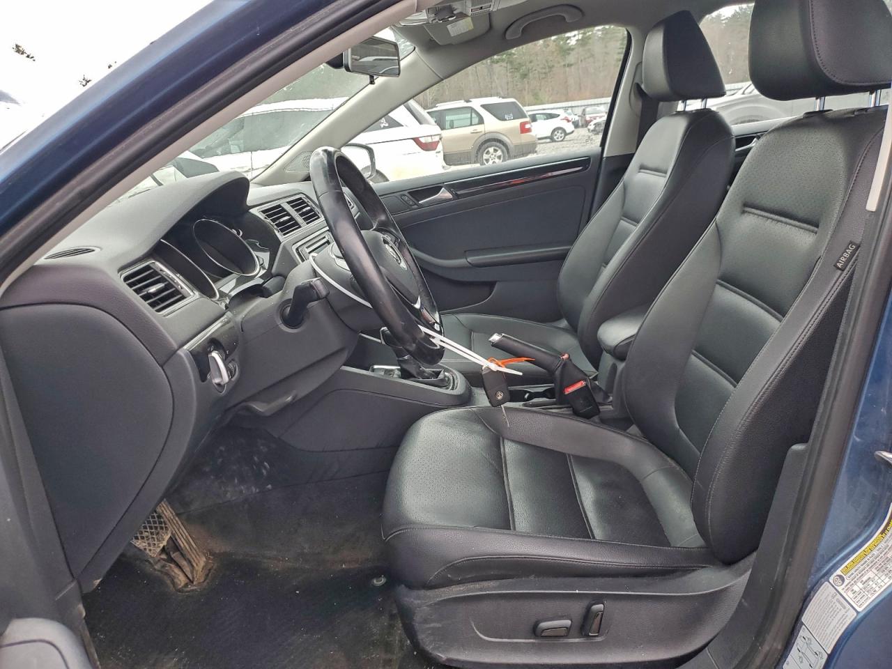 Volkswagen Jetta Sel Image 4