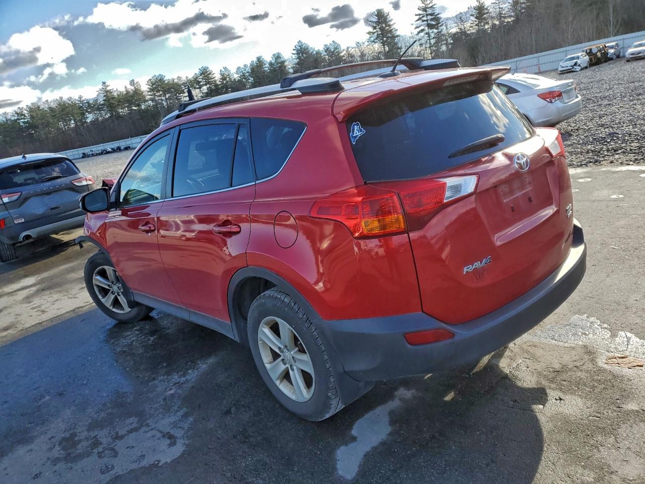 Toyota RAV4 Xle Image 3
