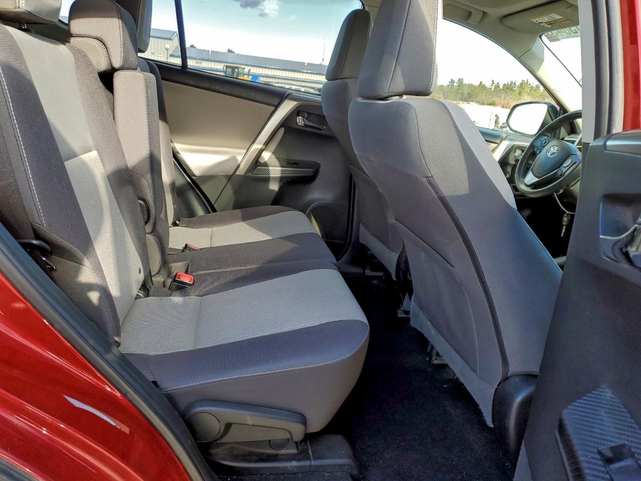 Toyota RAV4 Xle Image 5