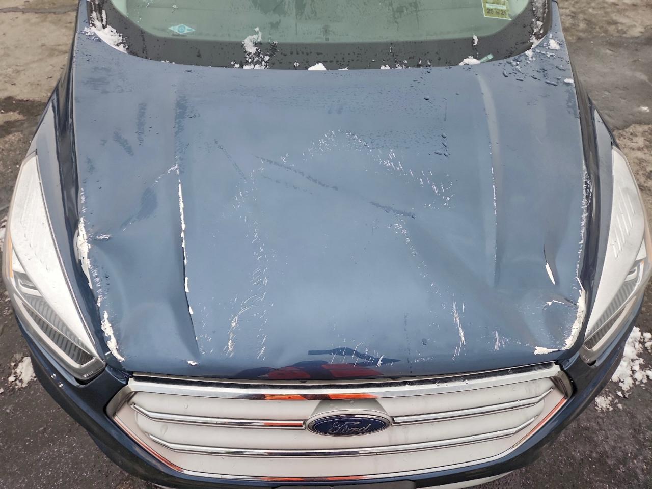 Ford Escape Titanium Image 8