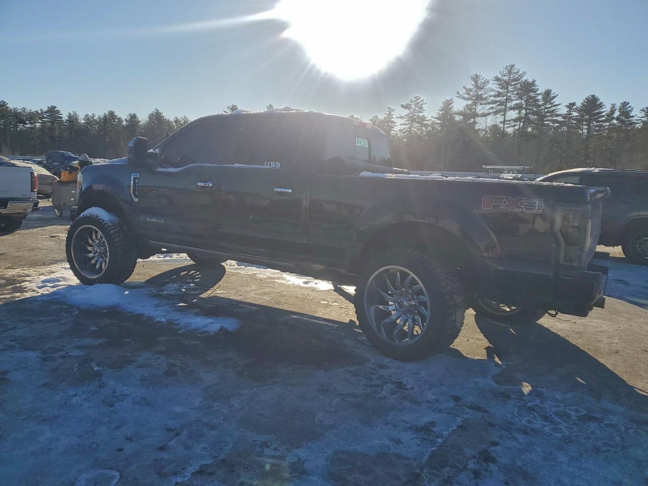 Ford F-250 Super Duty Image 2