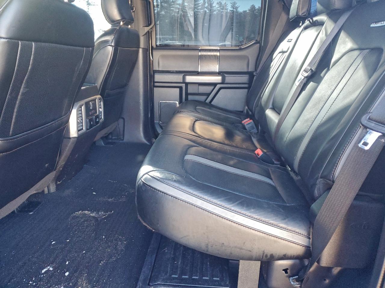 Ford F-250 Super Duty Image 9