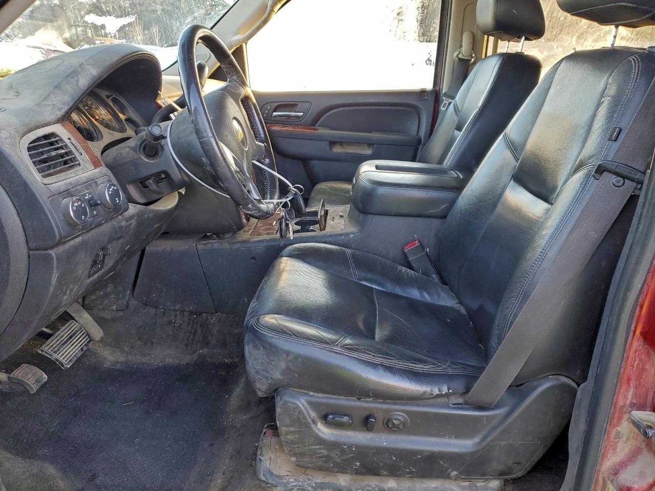 Chevrolet Tahoe K1500 Ltz Image 4