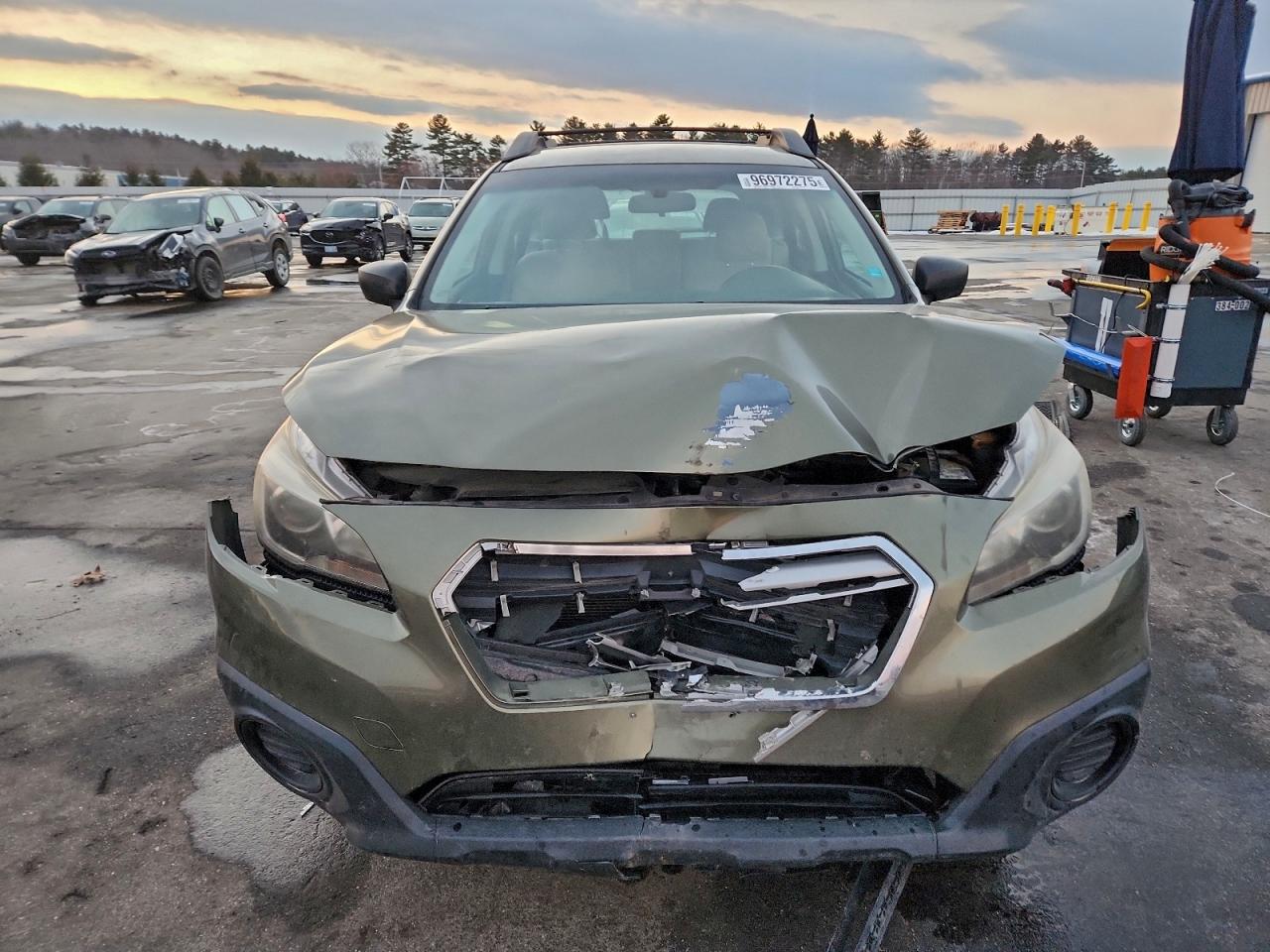 Subaru Outback 2.5i Image 4