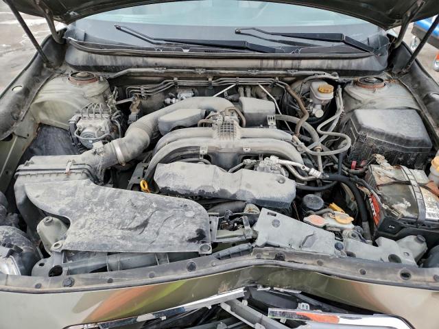 Subaru Outback 2.5i Image 12