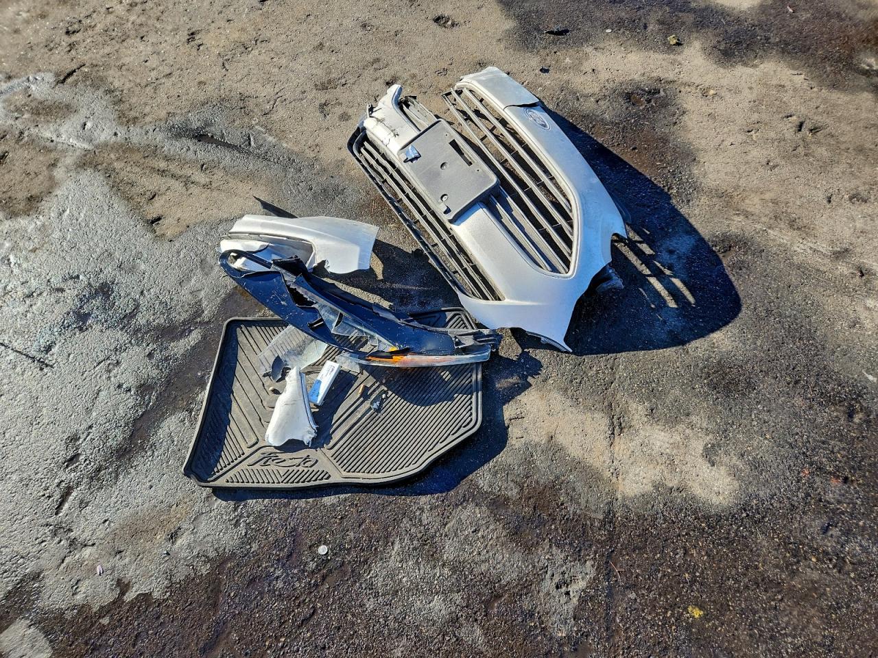 Ford Fiesta Se Image 11