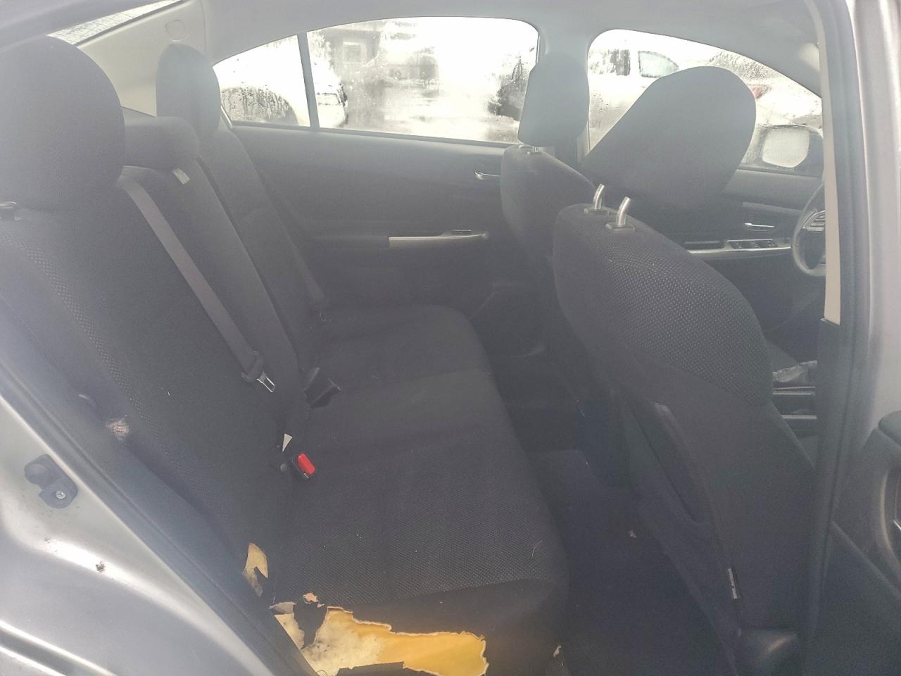 Subaru Impreza Premium Image 4